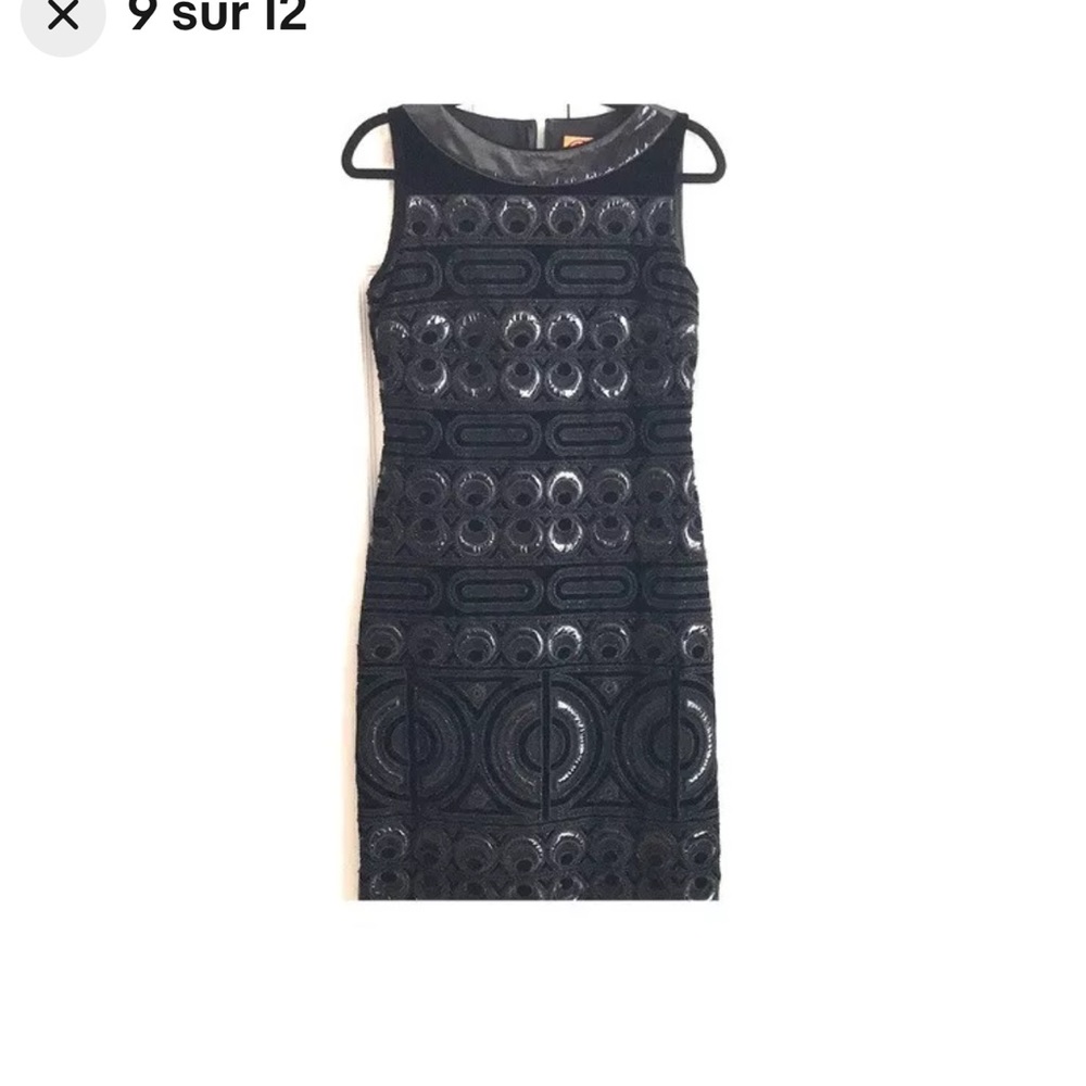 Tory Burch Black Beaded Velvet Patent Leather Trim Circle Mesh Lined back zipper